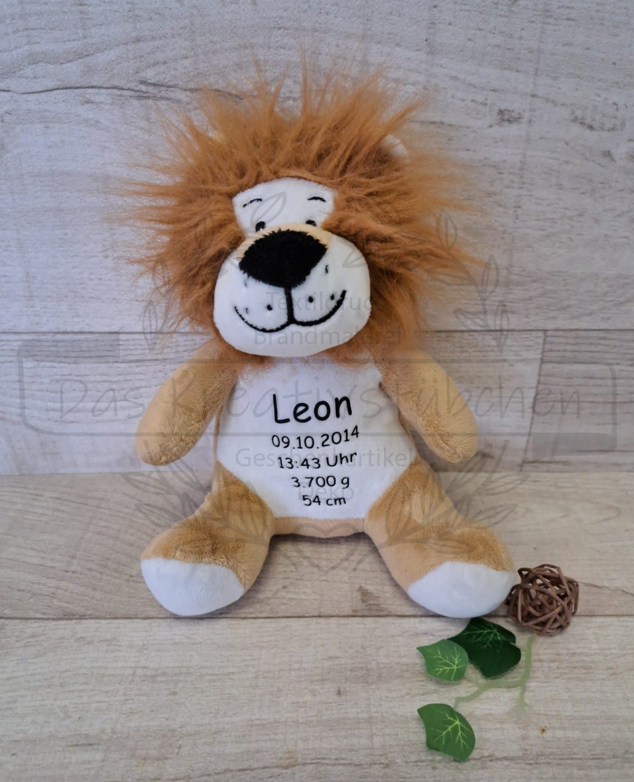 Kuscheltier mit Personalisierung - Löwe/Lamm/Faultier/Eule mit Name & Geburtsdaten